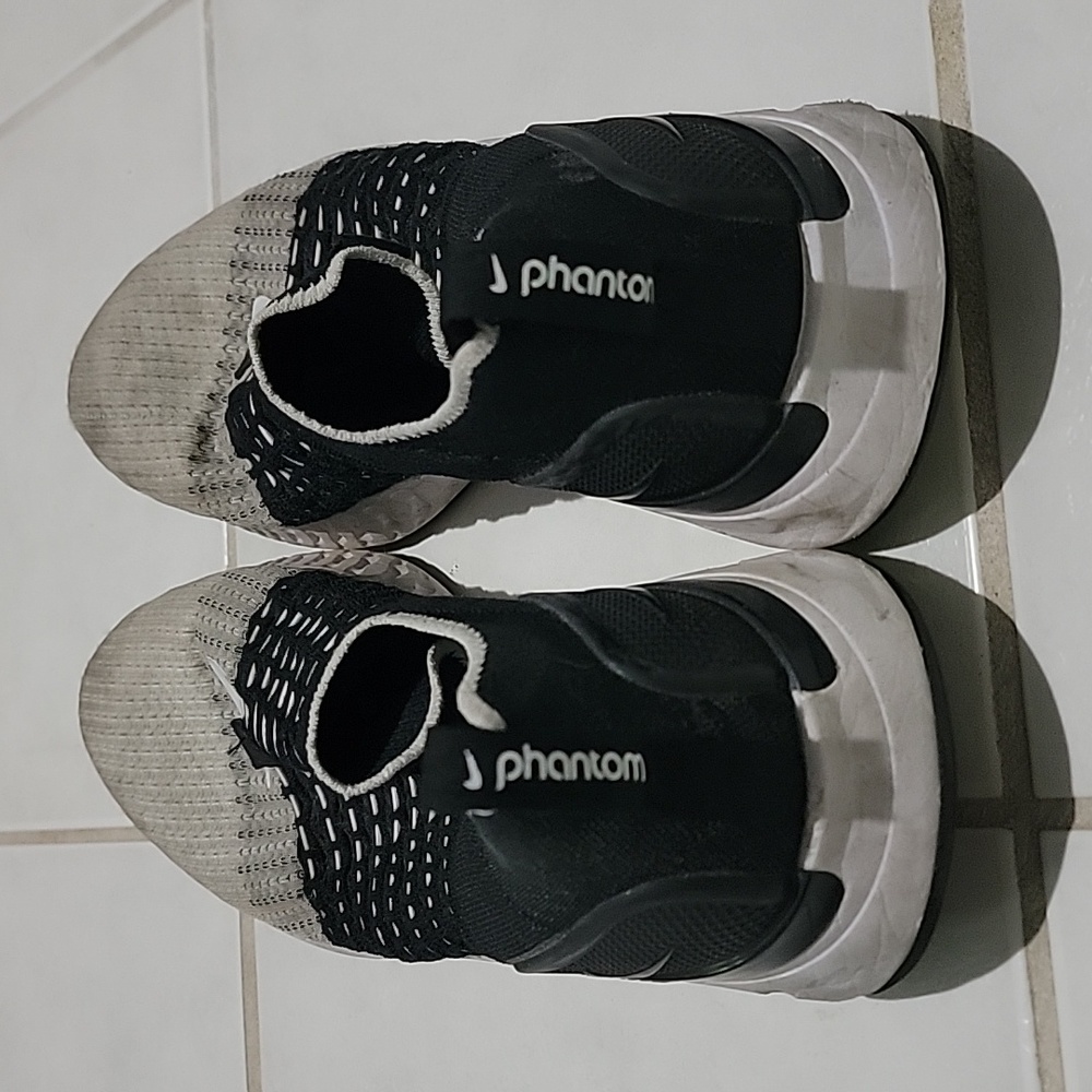 Men Nike slip on tennis shoes